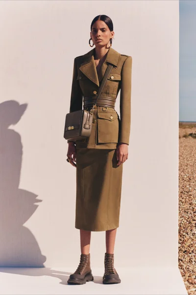 Look 19